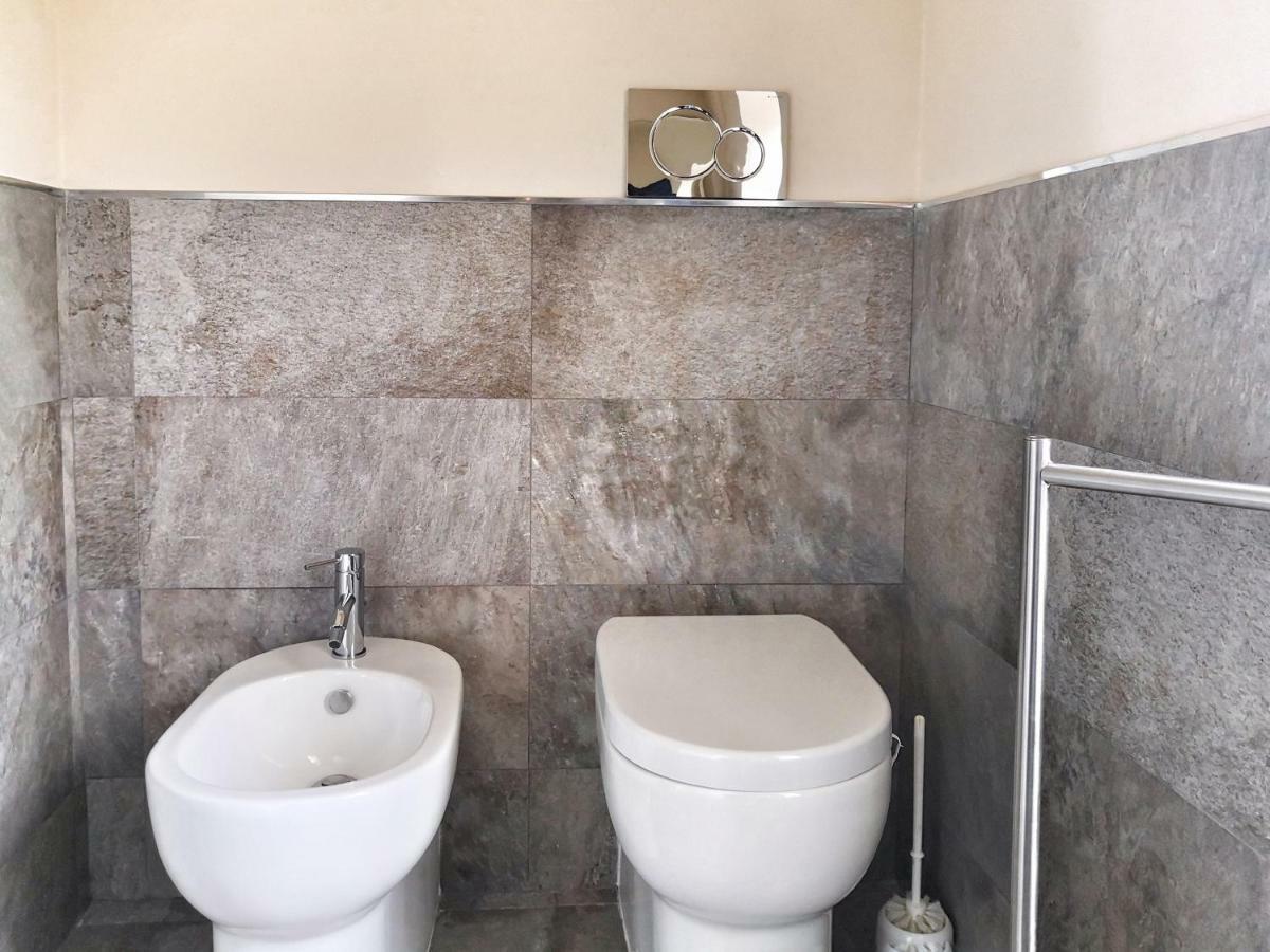 Appartamento Deluxe Con Terrazza Sul Mare Savona Exterior foto