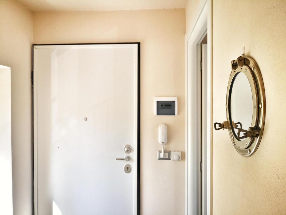 Appartamento Deluxe Con Terrazza Sul Mare Savona Exterior foto